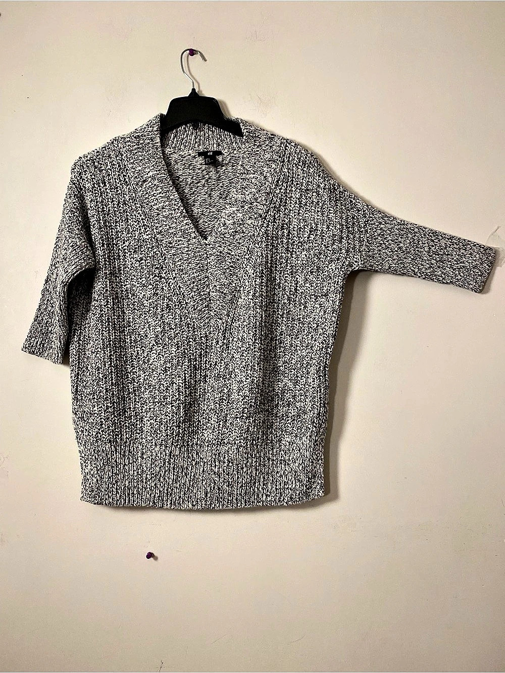 H&M Textured Knit Sweater Size Small